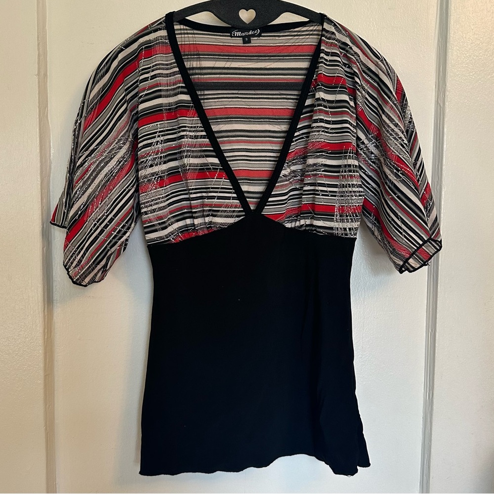 MANDEE Dressy Half-Sleeve Sparkly Striped V-Neck Top - S